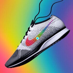 NEW Nike Flyknit Racer Oreo Be True Rainbow Colorway Mens 8 Womens 9.5 41 EUR